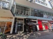 Studio compacto em Copacabana, reformado, com WiFi, Ar split, mini cozinha, a 250m da praia e 350m do metrô!