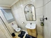 Hei Stays Bachelor Apartment