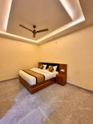 Hotel RK Palace Vrindavan - Near Bankey Bihari and Prem Mandir