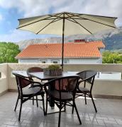 Apartment Božo with a balcony