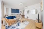 LUX City Center Browary Warszawskie Apartments by Noclegi Renters