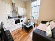 Hammersmith 2BDR Flat with Washer-Dryer, WiFi Close to Westfield & Shepherds Bush by Staylio London