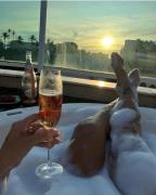 Cobertura Vista Mar com jacuzzi, 15min a pé do circuito do carnaval