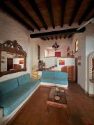 Condominium Birdcage #5, Zona Romantica