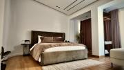 Fivenco Suites - Private Suites w King Bed Modern