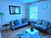 4-Bedroom House with En-Suite, 2 additional bathrooms, Free Parking