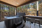 Luxury-Hot Tub-Pool-Table-EV Charger-Starlink
