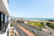Burmeister Modern 2-Bedroom w Views Milnerton