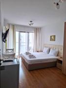 LaBella Cabacum Plaza