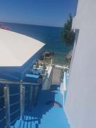 Top Sutomore