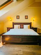 Joy City Stay Studio Ruby Red Retreat