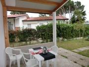 Cozy villa steps from the beach