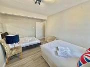 Eastcote Place Apartment