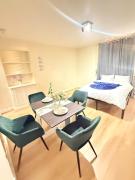 Paddington Holiday Apartment - Sleeps 4