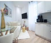 Nid Douillet au Cœur de Nice avec terrasse et clim