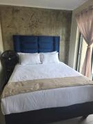 Bachelor in Hatfield