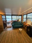 Exclusieve Houseboat La Mare 12 x 5 meter met sauna