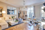 Spacious flat - Champs Elysées