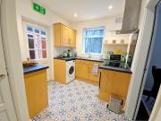 Spacious modern 3 bed home