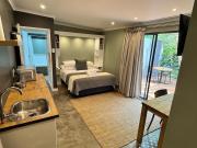 Comfortable 1 bedroom hideaway