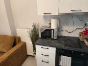 Perfect Strangers C1