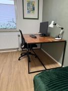 Mete Stays - Modern - Workspace - Cool location