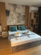 Desire Luxury Apartment with private garage