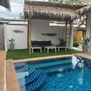 jungle pad accomodation