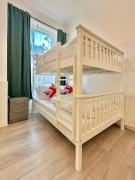 Sunny apartment in the heart of Maida Hill