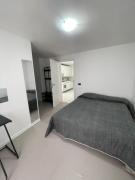 Casa HOST Roma , fontana candida Metro c, vicino Tor Vergata