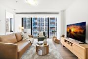 Stylish Southbank Apartment with On-Site Parking
