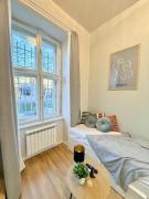 Cozy museum view studio 104