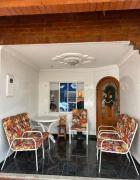 Habitacion privada con aire acondicionado en gran casa