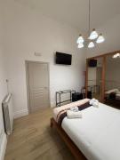 Comfort Room - Private bathroom - 100m from center