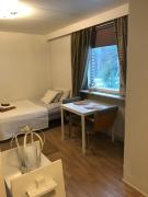 Studio R - Private entrance