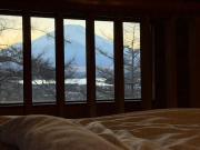 Large dogs OK BBQ on the balcony BBQ 6 people workspace 20 minutes to Yamanakako IC