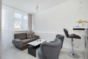 Bright Apartment in Kołobrzeg with Air Conditioning and Parking by Noclegi Renters