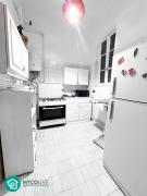 Downtown Room 2 COliving French Institute