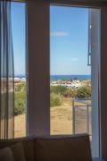 Top Paralimni