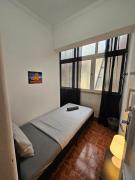 Single luminous room