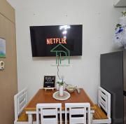 1BR Pool Front View Balcony Near SM Fairview by TDP Staycation