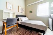 Cozy Micro Suite Unit 2 Sleeps 2 Minutes to Downtown