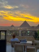 Pyramids Vista Hotel