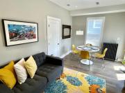 The Little Nest Charming Brookland Parking