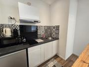 Studio, avec cuisine et salle de bain face au Jardin Massey