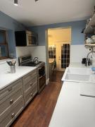 Parkside Gem - Secure, Quiet, Steps to Park