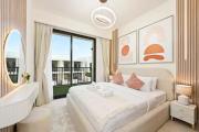Golden Stays - Modern Luxe 4BR Oasis I Peaceful Views