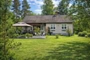 Zentral gelegenes Ferienhaus Villa sol Mörlunda in Schweden - Nahe zum See und 1 Minute zum Einkaufsmarkt