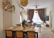 3bedrooms unit near MRT, Seri Kembangan