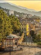 Appartement place aux aires en plein centre historique de Grasse